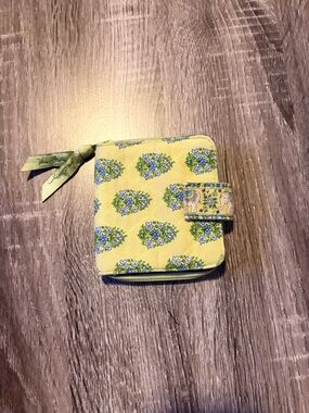 Vera Bradley Yellow Floral Zip Wallet
